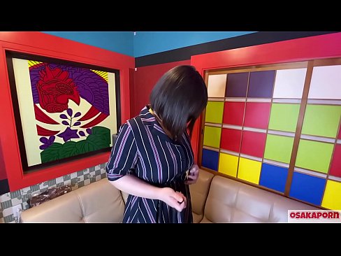 ❤️ Japansk søta med store pupper onanerer med sexleketøy og får orgasme. Hun snakker i et intervju om sin jævla opplevelse. Store pupper og hårete fitte som stønner høyt. Osakaporn Sexvideo hos oss ❌️❤