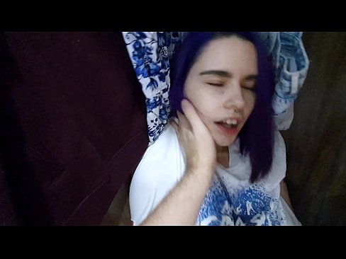 ❤️ Fant min søster i skapet og hjalp henne med å komme Sexvideo hos oss ❌️❤
